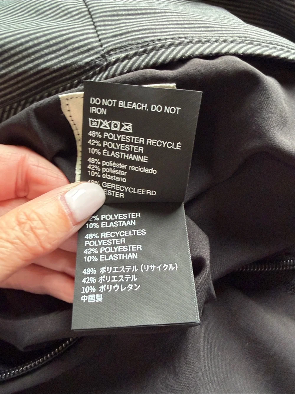 Vuori Outdoor Trainer Shell Black Mens Hooded Jacket Stretch Pockets Sz L - Picture 13 of 16